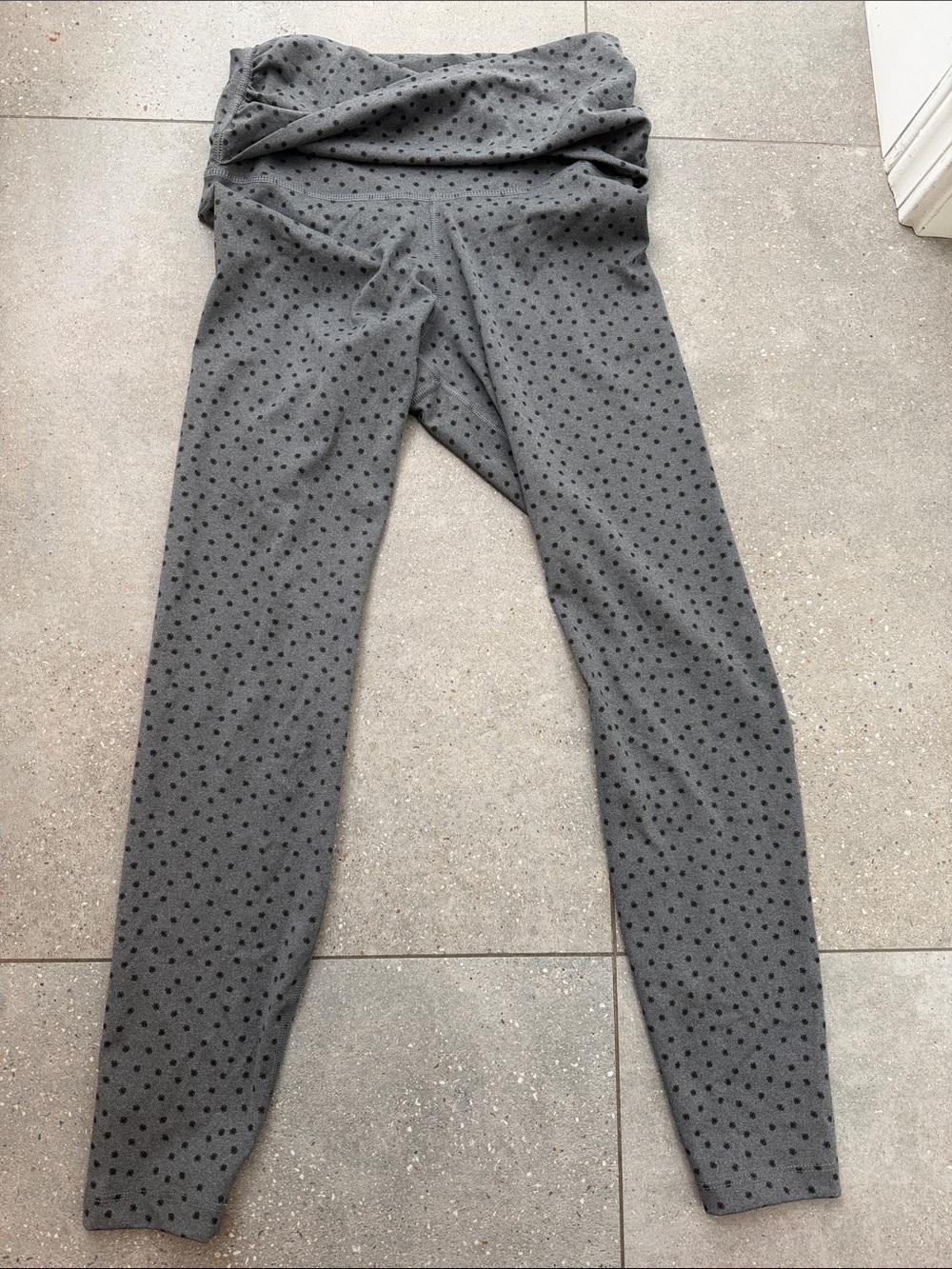 NIKE Yoga Grey Black Polka Dot High Waisted Legging S